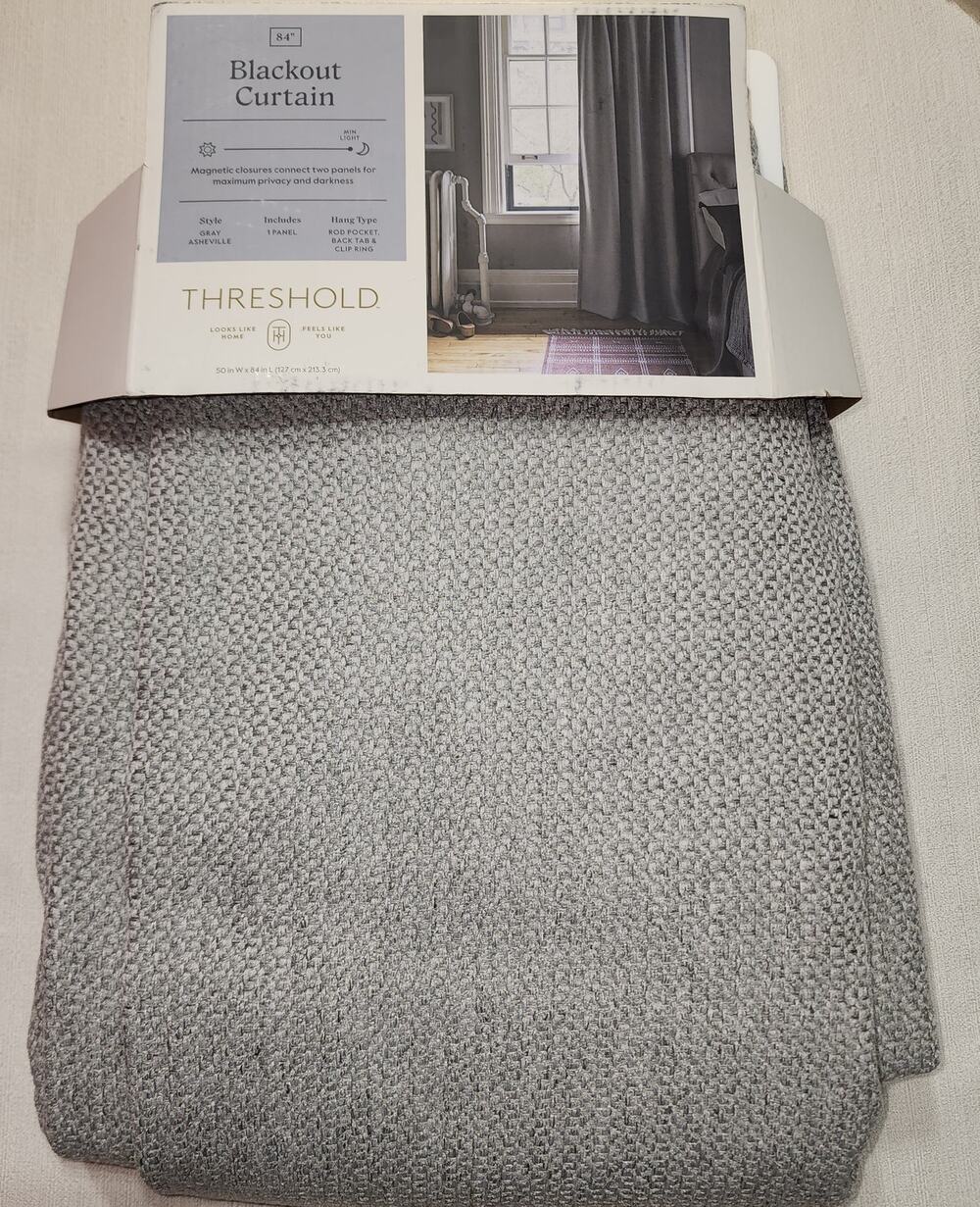 Threshold blackout curtain W 50'' x L 84'' gray Asheville